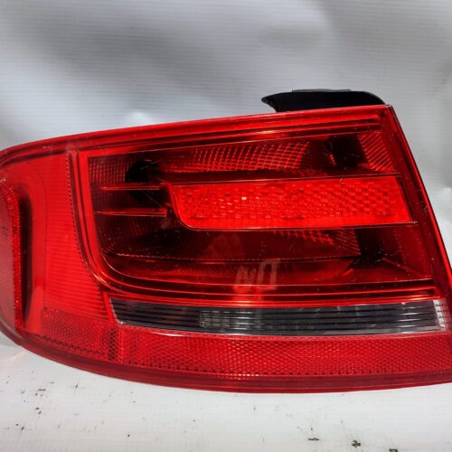 STOP IZQUIERDO PARA AUDI (2006-2009)
8K5945096D 