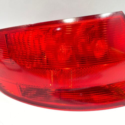 STOP IZQUIERDO PARA AUDI (1996-2004)  8P4945095C 