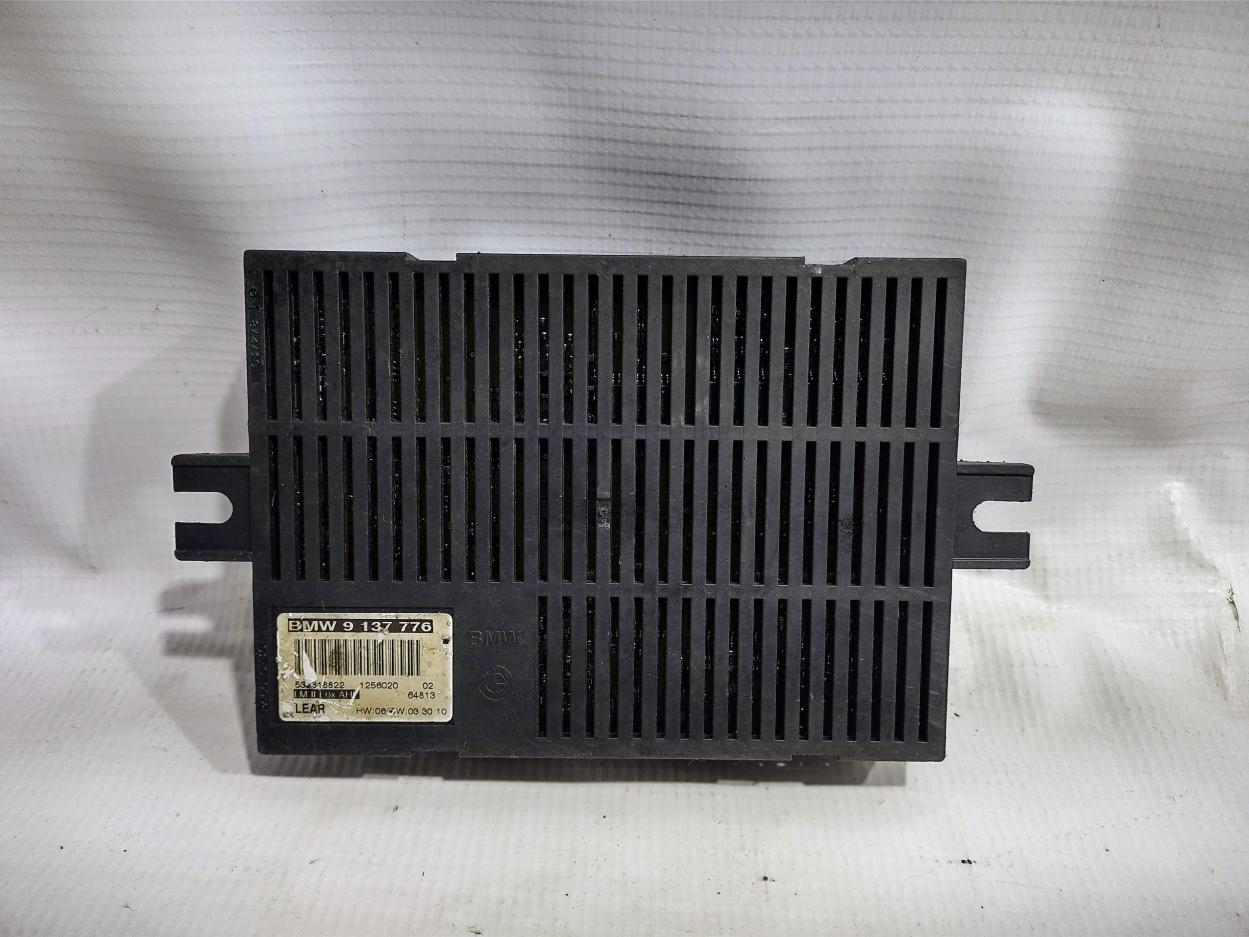 MODULO DE CONTROL DE LUCES PARA BMW (2004-2010) 9137776 1 MODULO DE CONTROL
DE LUCES PARA BMW (2004-2010) 9137776