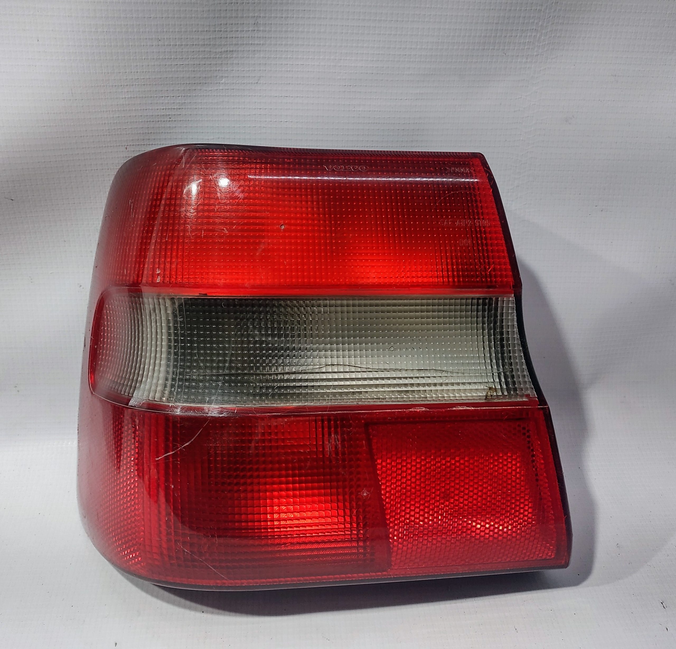 STOP IZQUIERDO TIPO B PARA VOLVO (1999-2000) 9151631 1 STOP IZQUIERDO TIPO B PARA VOLVO
(1999-2000) 9151631