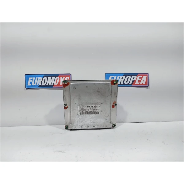 COMPUTADORA DE INYECCION PARA MERCEDES
  BENZ (2000-2005) A0305455832 