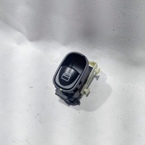 MANDO DE VIDRIOS PARA MERCEDES BENZ
(2000-2007) A2038200210 