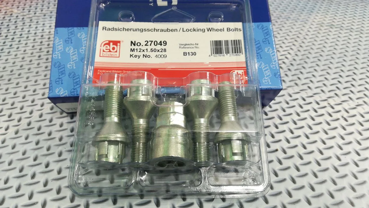 KIT DE CHUCHOS DE RUEDA SEGURIDAD PARA BMW (1972-1981) NUEVO 1 KIT DE CHUCHOS DE RUEDA SEGURIDAD PARA
BMW (1972-1981) NUEVO