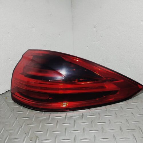 STOP DERECHO LED PARA PORSCHE (2010-2014)
  7P5945208G 