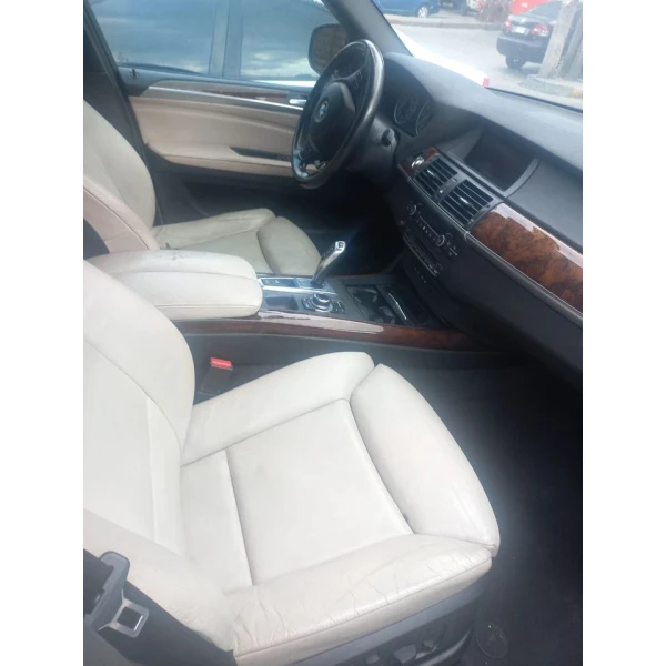 Camioneta BMW X5 E70 Color Blanco - Imagen 9