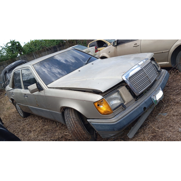 REPUESTOS USADOS PARA MERCEDES BENZ 300E MODELO 1986 - Imagen 2