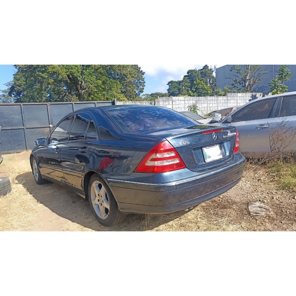 REPUESTOS USADOS PARA MERCEDES BENZ C200 K-SEDAN AUTOMATICO MODELO 2004 - Imagen 2