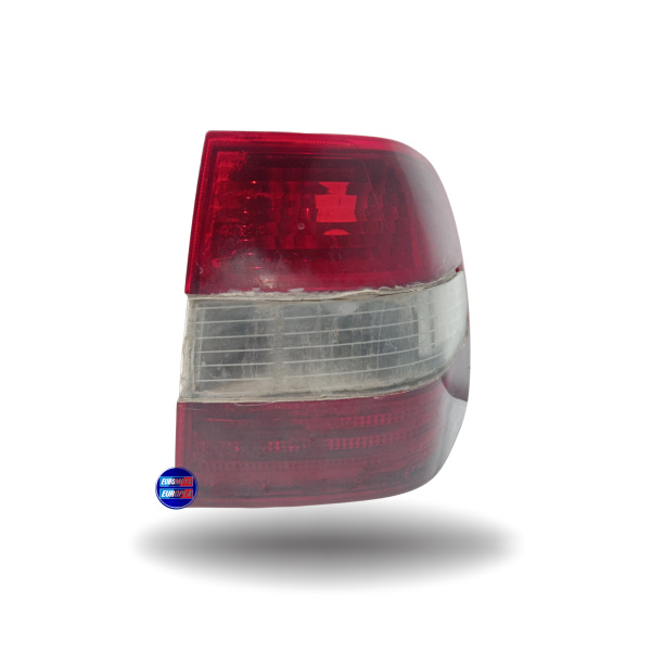 STOP DERECHO RH PARA VOLKSWAGEN POLO SEDAN 2003-2006 (F-244-O-RHA)