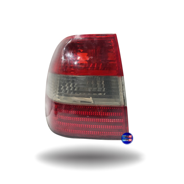 STOP IZQUIERDO LH PARA VOLKSWAGEN POLO SEDAN 2003-2007 (441-1973R-UE)