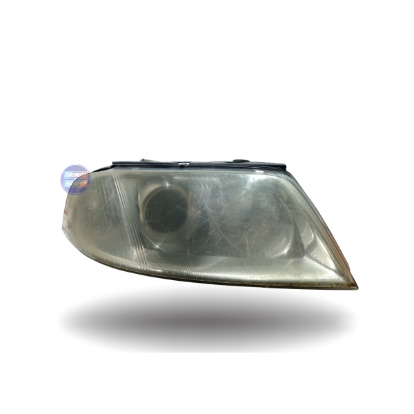 FARO RH  PARA VOLSKWAGEN PASSAT 1998-2001 (3B0941016AQ)
