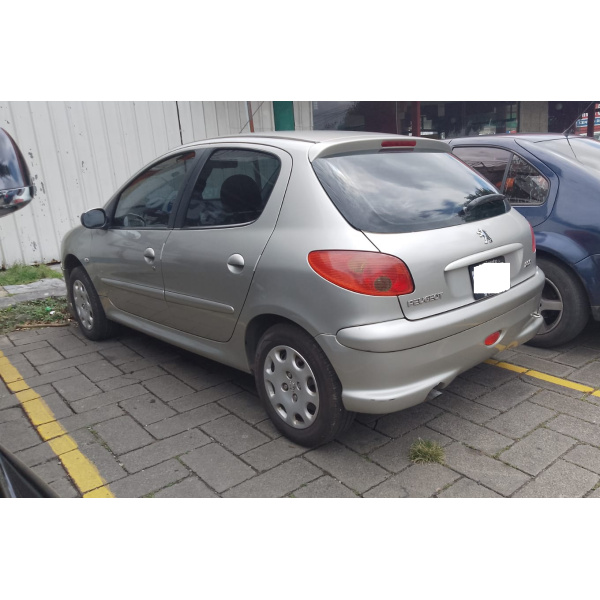 REPUESTOS USADOS PARA PEUGEOT 206 XR AUTOMATICO MODELO 2008 DISPONIBLES AQUI - Imagen 2