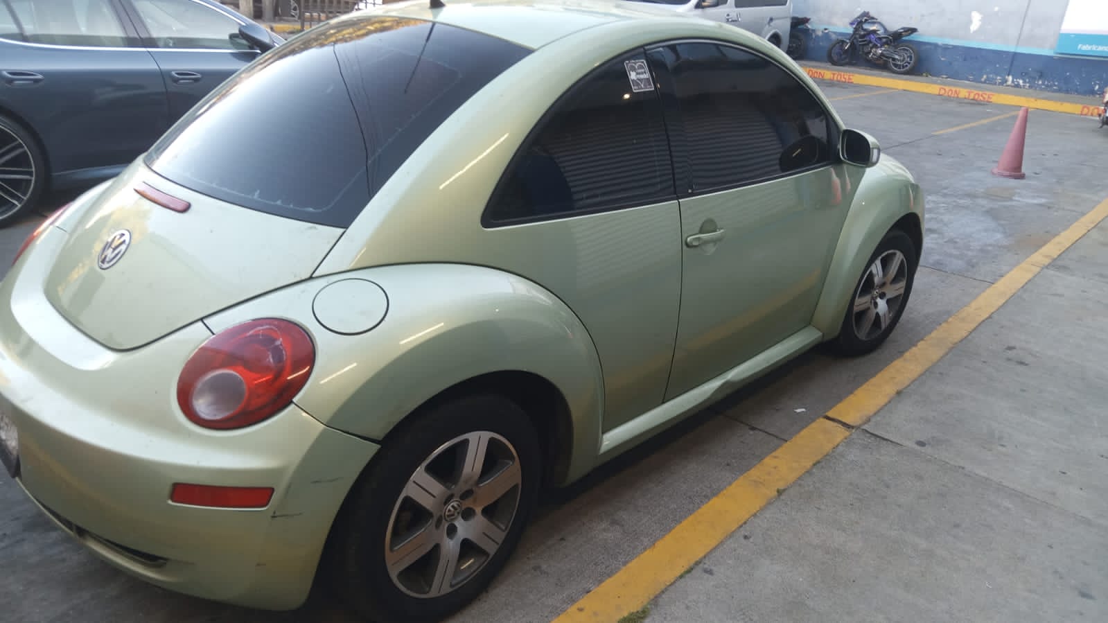 REPUESTOS USADOS PARA VW NEW BEETLE 2.0TDI NEW BEETLE MODELO 2006 AUTOMATICO 1 REPUESTOS USADOS PARA VW NEW BEETLE 2.0TDI NEW BEETLE MODELO 2006 AUTOMATICO