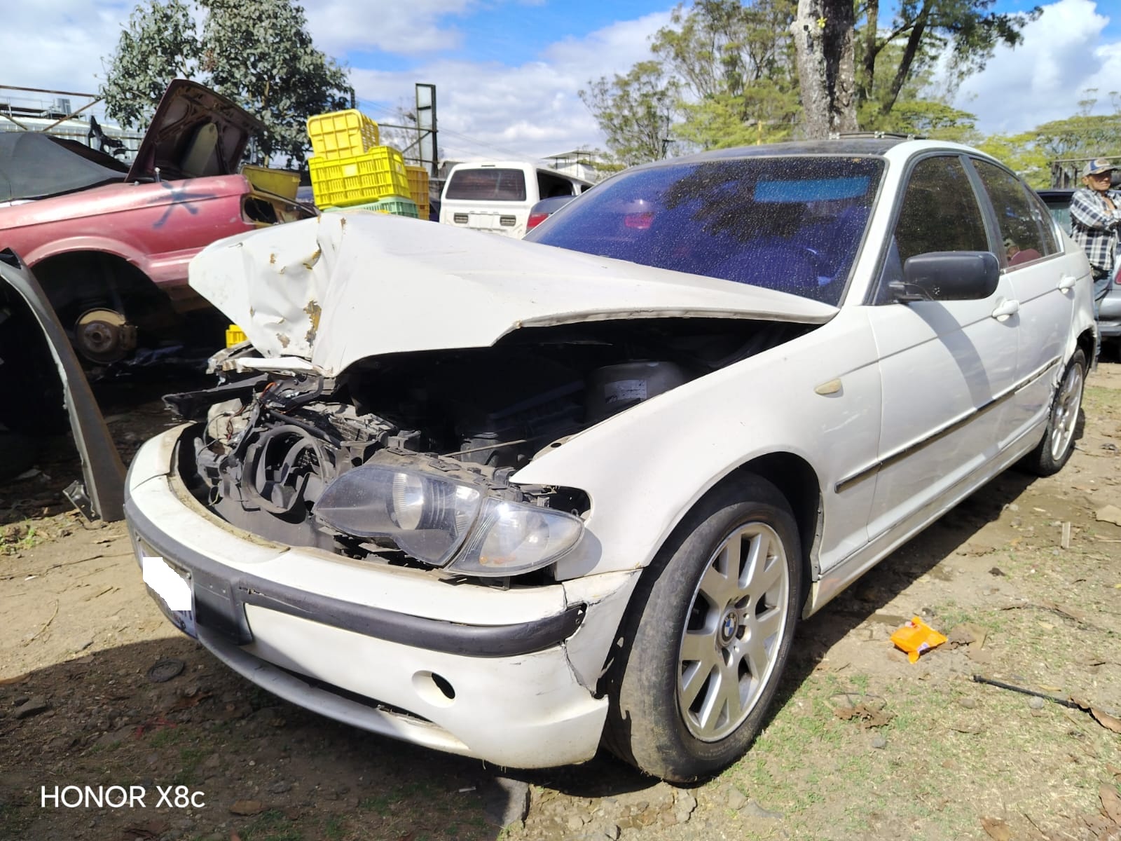 REPUESTOS USADOS PARA BMW E46 325I MODELO 2002 1 REPUESTOS USADOS PARA BMW E46 325I MODELO 2002